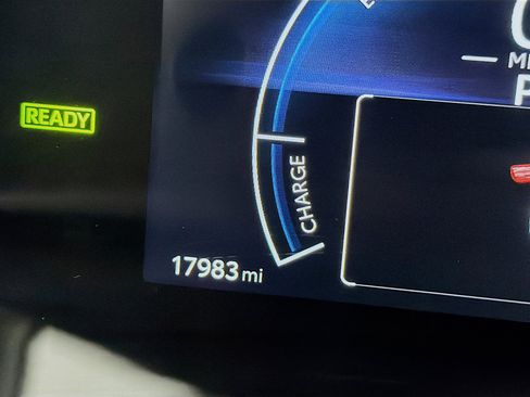 Used 2026 Toyota Camry SE FWD image 19