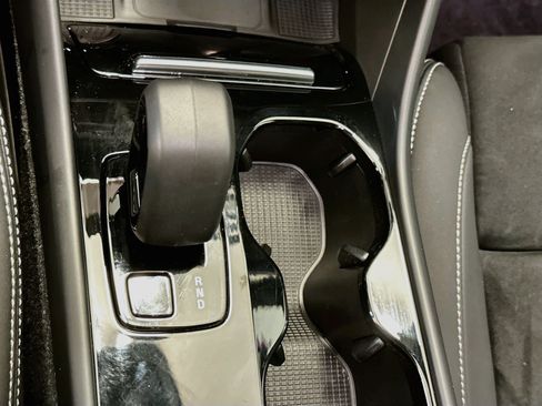 Used 2023 Volvo XC40 Recharge Ultimate AWD/4WD image 25