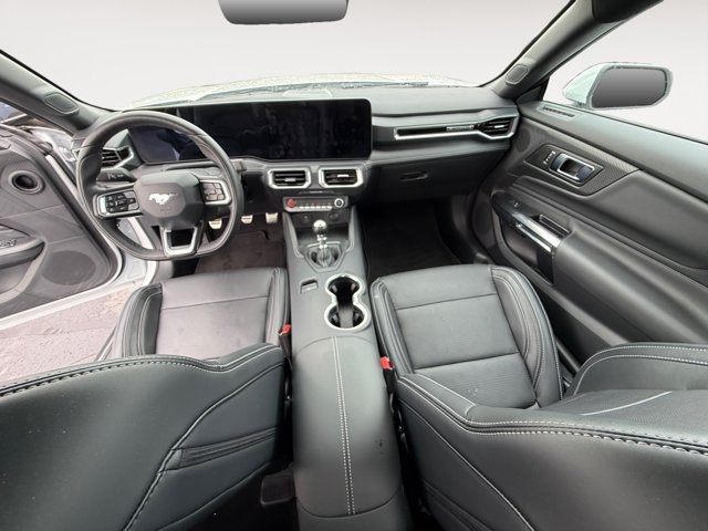 Used 2025 Ford Mustang GT Premium RWD image 13