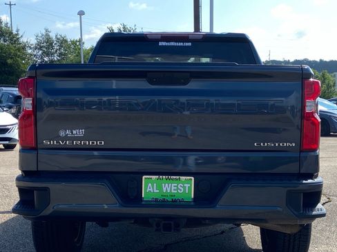 Used 2021 Chevrolet Silverado 1500 Custom w/ Safety Confidence Package AWD/4WD image 4