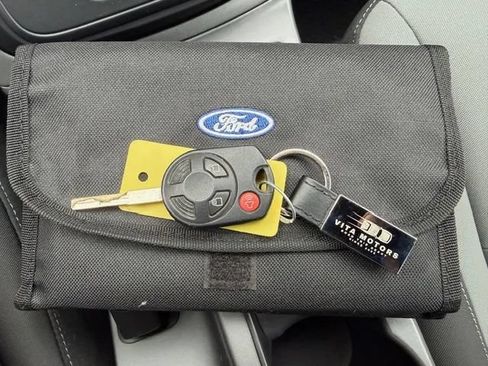 Used 2015 Ford Escape SE AWD/4WD image 19