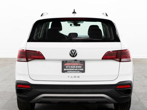 Used 2024 Volkswagen Taos S FWD image 11