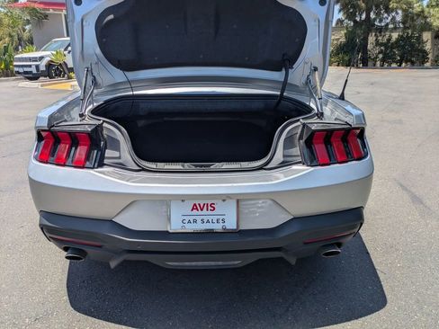 Used 2025 Ford Mustang Premium RWD image 29