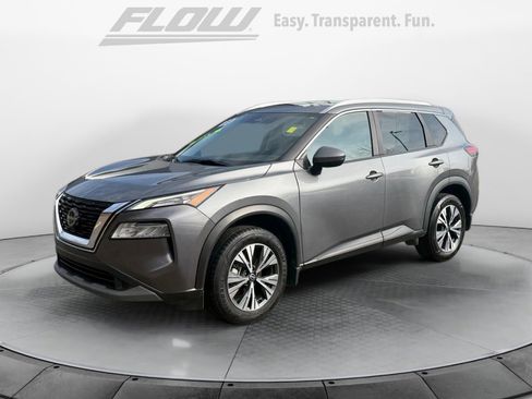 Used 2023 Nissan Rogue SV w/ SV Premium Package image 3
