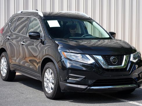 Used 2018 Nissan Rogue SV w/ Sun & Sound Touring Package AWD/4WD image 49