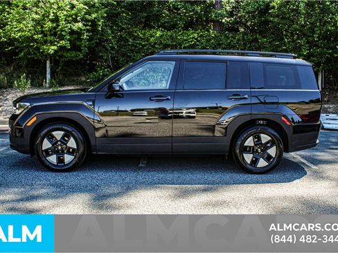 Used 2025 Hyundai Santa Fe SEL FWD image 5