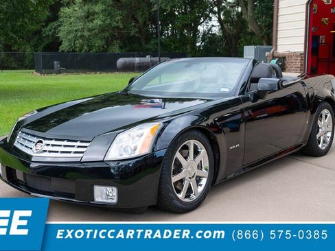Used 2006 Cadillac XLR RWD image 1