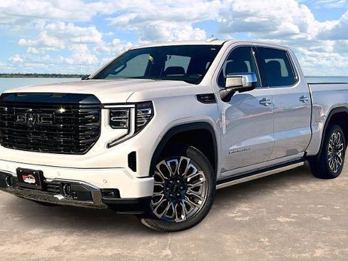 Used 2023 GMC Sierra 1500 Denali Ultimate image 3