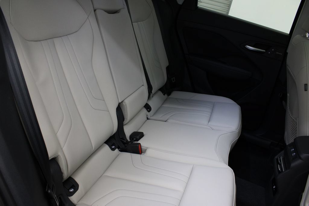 New 2026 Audi Q3 quattro 2.0T AWD/4WD image 21