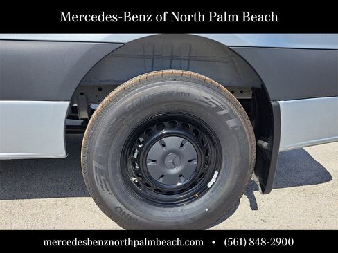 New 2025 Mercedes-Benz Sprinter 2500 image 10