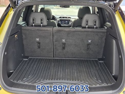 Used 2023 Chevrolet TrailBlazer RS w/ Sun and Liftgate Package FWD image 13