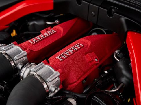 Used 2023 Ferrari Roma image 20