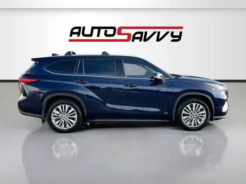 Used 2022 Toyota Highlander Platinum AWD/4WD image 8
