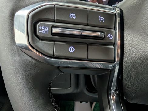 Used 2026 GMC Yukon Denali w/ Sun & Power Step Package AWD/4WD image 21