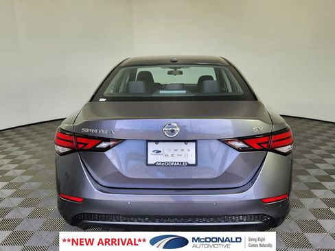 Used 2023 Nissan Sentra SV FWD image 4