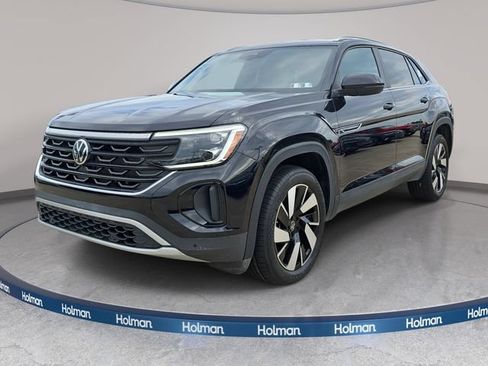 Used 2025 Volkswagen Atlas Cross Sport SE AWD/4WD image 1