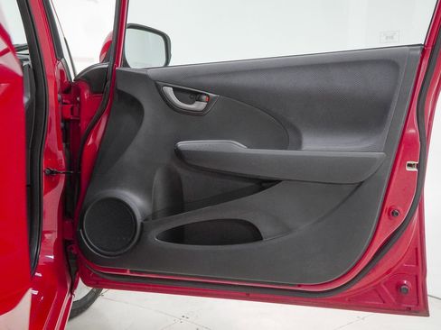Used 2013 Honda Fit image 32