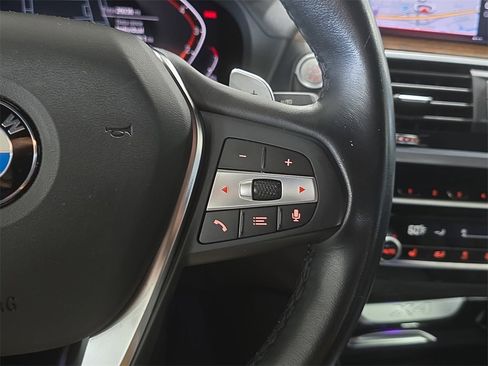 Used 2021 BMW X4 xDrive30i w/ Convenience Package image 18