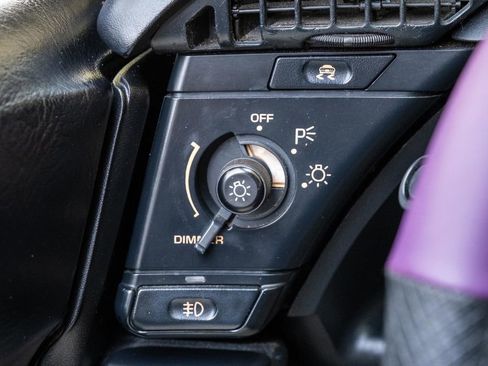 Used 1993 Chevrolet Corvette Coupe RWD image 23