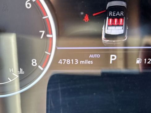 Used 2023 Nissan Rogue SV AWD/4WD image 19
