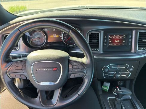 Used 2015 Dodge Charger SE w/ Popular Equipment Group image 7