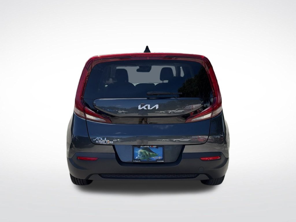 Used 2022 Kia Soul LX w/ Technology Package FWD image 7