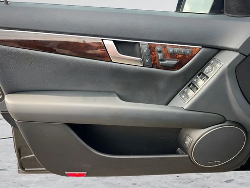 Used 2014 Mercedes-Benz C 250 Sedan image 37
