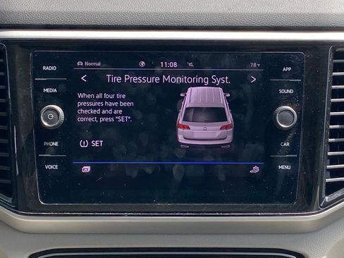 Certified 2023 Volkswagen Atlas SE w/ Panoramic Sunroof Package AWD/4WD image 6
