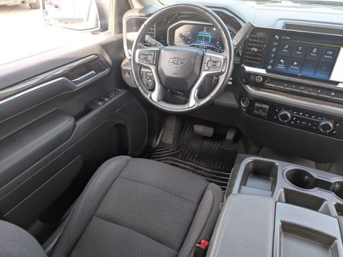 Used 2023 Chevrolet Silverado 1500 RST image 16