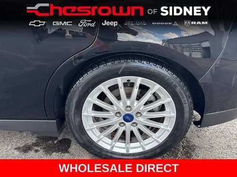 Used 2016 Ford C-MAX Energi SEL w/ Equipment Group 302A FWD image 10