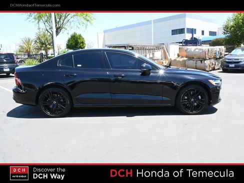 Used 2024 Volvo S60 B5 Plus w/ Climate Package AWD/4WD image 5