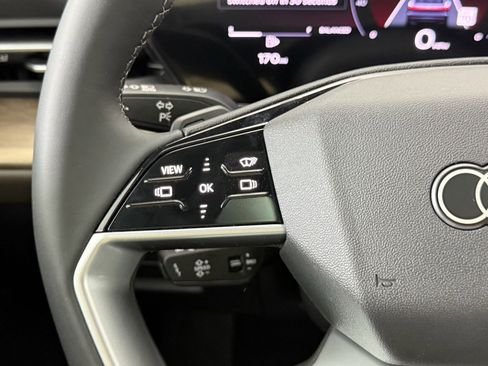 New 2025 Audi Q5 Premium Plus image 18