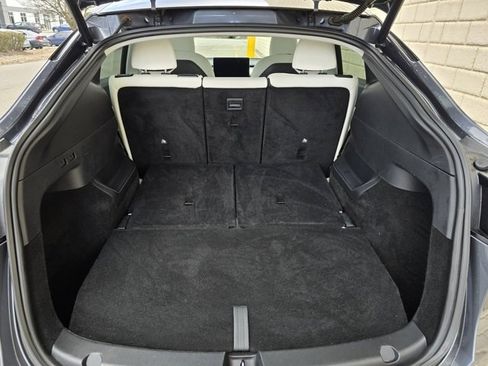 Used 2021 Tesla Model Y Long Range image 39