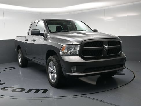 Used 2016 RAM 1500 Express AWD/4WD image 22