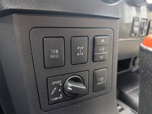 Used 2019 Toyota Sequoia Platinum image 20