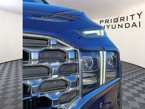 Used 2023 Hyundai Santa Fe Limited image 7