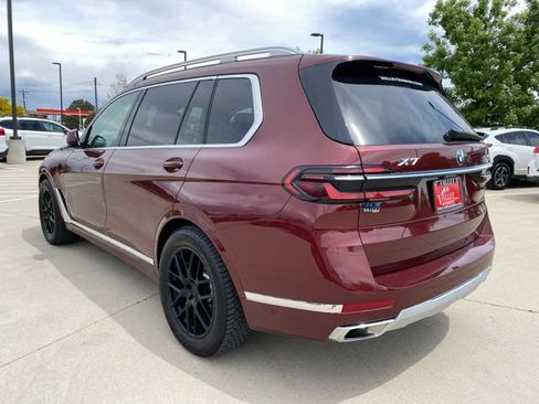 Used 2025 BMW X7 xDrive40i w/ Premium Package AWD/4WD image 3