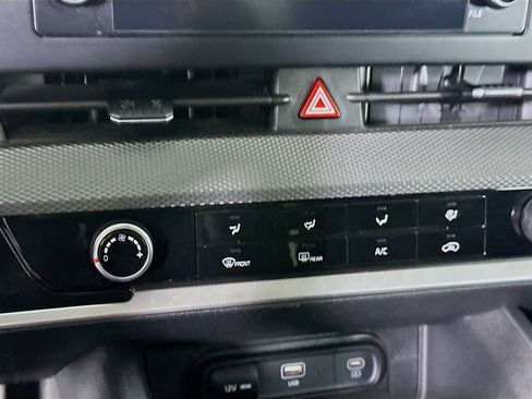 Used 2024 Kia Sportage LX image 22