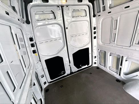 Used 2025 Mercedes-Benz Sprinter 2500 image 20