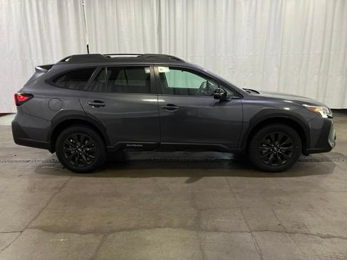 Used 2023 Subaru Outback Onyx Edition XT AWD/4WD image 3