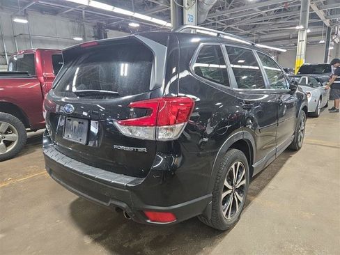 Used 2020 Subaru Forester Limited AWD/4WD image 9