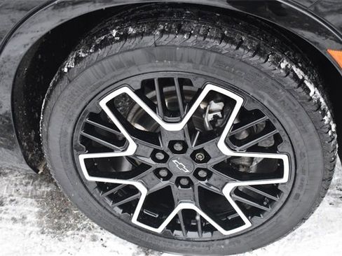 Certified 2023 Chevrolet Blazer RS w/ Driver Confidence II Package image 11