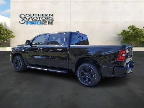 New 2026 RAM 1500 Express AWD/4WD image 3