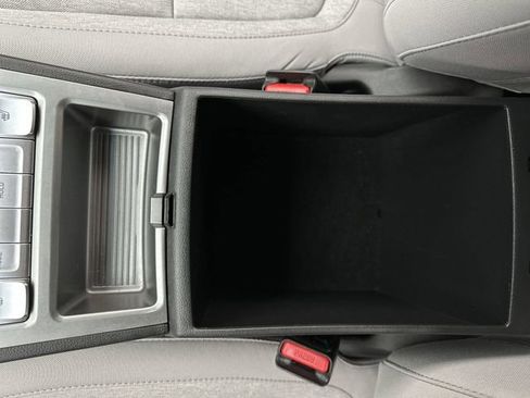 Certified 2023 Hyundai Kona SE FWD image 20