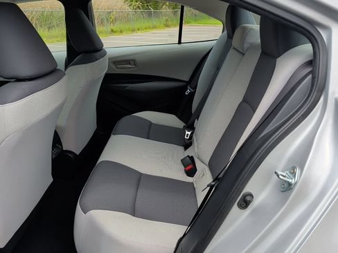 Used 2023 Toyota Corolla LE FWD image 22