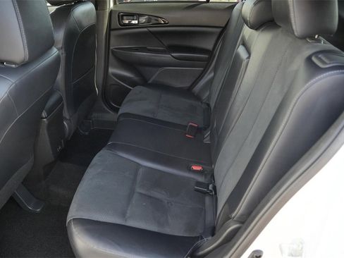 Used 2024 Mitsubishi Eclipse Cross SE image 28