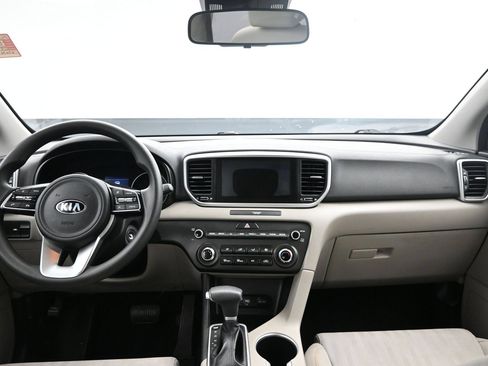 Used 2020 Kia Sportage LX FWD image 18