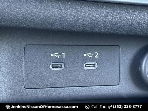 Certified 2024 Nissan Rogue SV w/ SV Premium Package FWD image 33