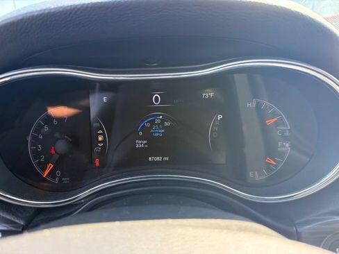 Used 2019 Jeep Grand Cherokee Altitude AWD/4WD image 14