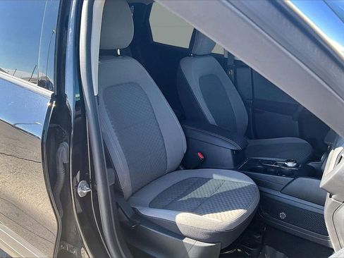 Used 2020 Ford Escape SE image 7